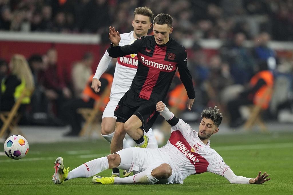 利華古遜3:2反勝史特加入四強。(路透社)