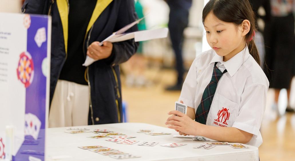 小朋友和家長可報名參加「拆解數理之 謎」,與 Scitech Discovery Centre 一起享受一系列 精彩的數學活動。