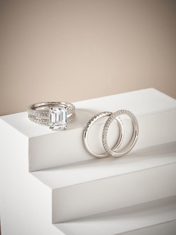 111Jewelers會根據個人的獨特喜好量⾝定制的個人客製化創作出最獨特的產品,讓你隨時隨地表達創造⼒和個性。