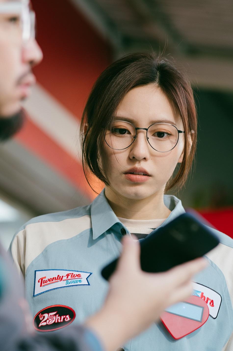 Ivy So在《飛黃騰達》演適應力和學習能力勝人一籌的窮苦女學覇C Ling。