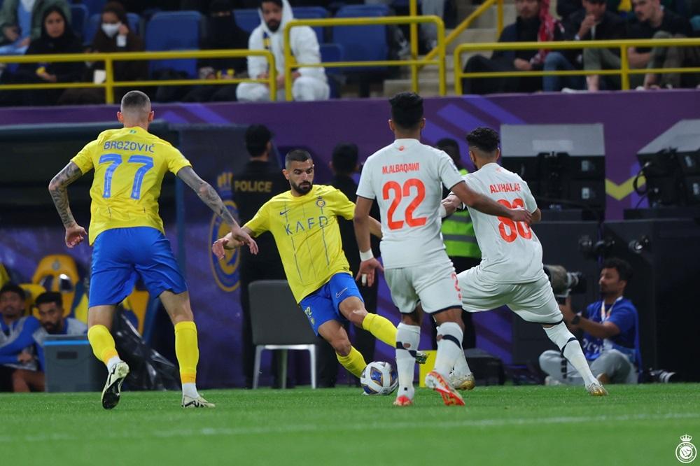 艾納斯次回合2:0贏艾費哈。(艾納斯X)