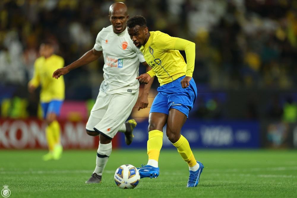 艾納斯次回合2:0贏艾費哈。(艾納斯X)