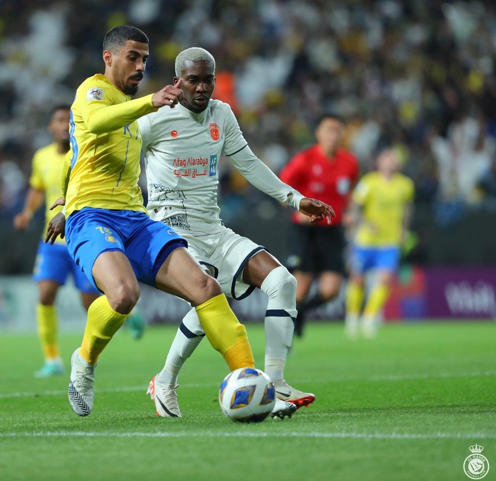 艾納斯次回合2:0贏艾費哈。(艾納斯X)