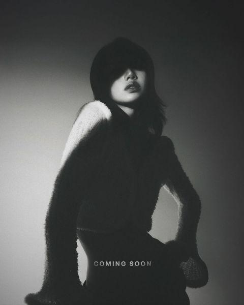 BLACKPINK四位成員去年與YG娛樂約滿,四人只續簽團體活動的合約。