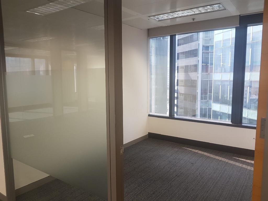 中環商廈近5000呎中層戶意向呎租52元(多圖)|商廈市況