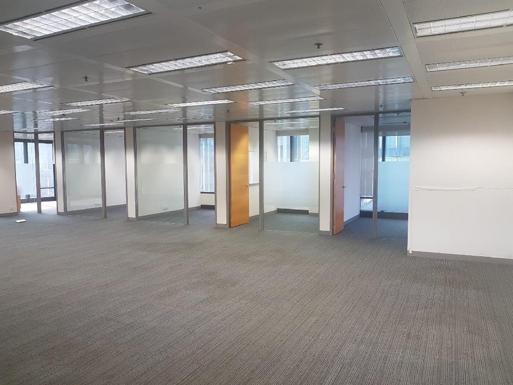 中環商廈近5000呎中層戶意向呎租52元(多圖)|商廈市況