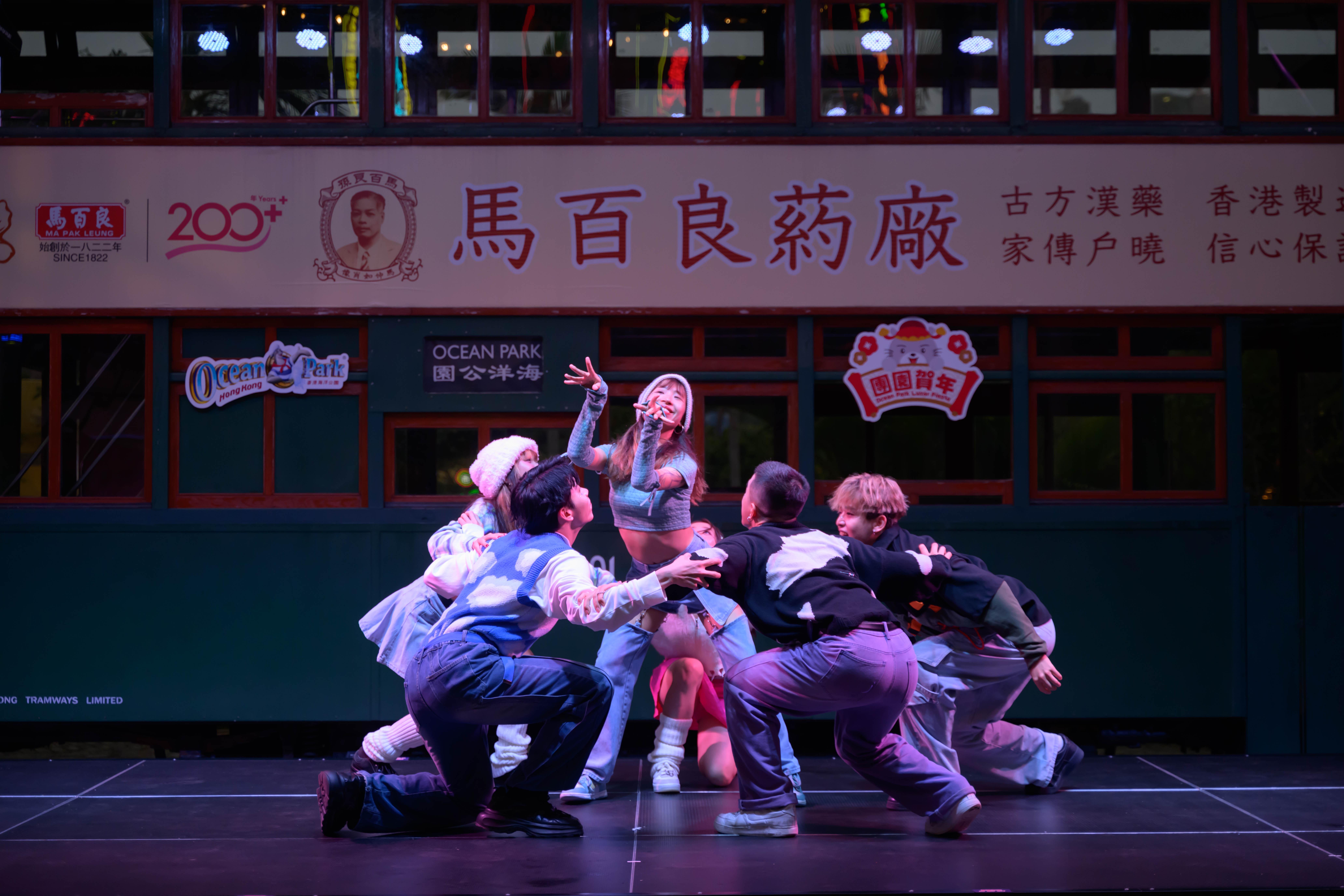 馬百良葯廠呈獻香港老大街