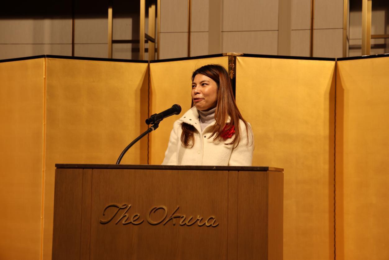 香港駐東京經濟貿易首席代表歐慧心介紹了2023年香港與日本各領域合作交流狀況,期待港日合作在新一年取得更大發展。(中國駐日本大使館網站)