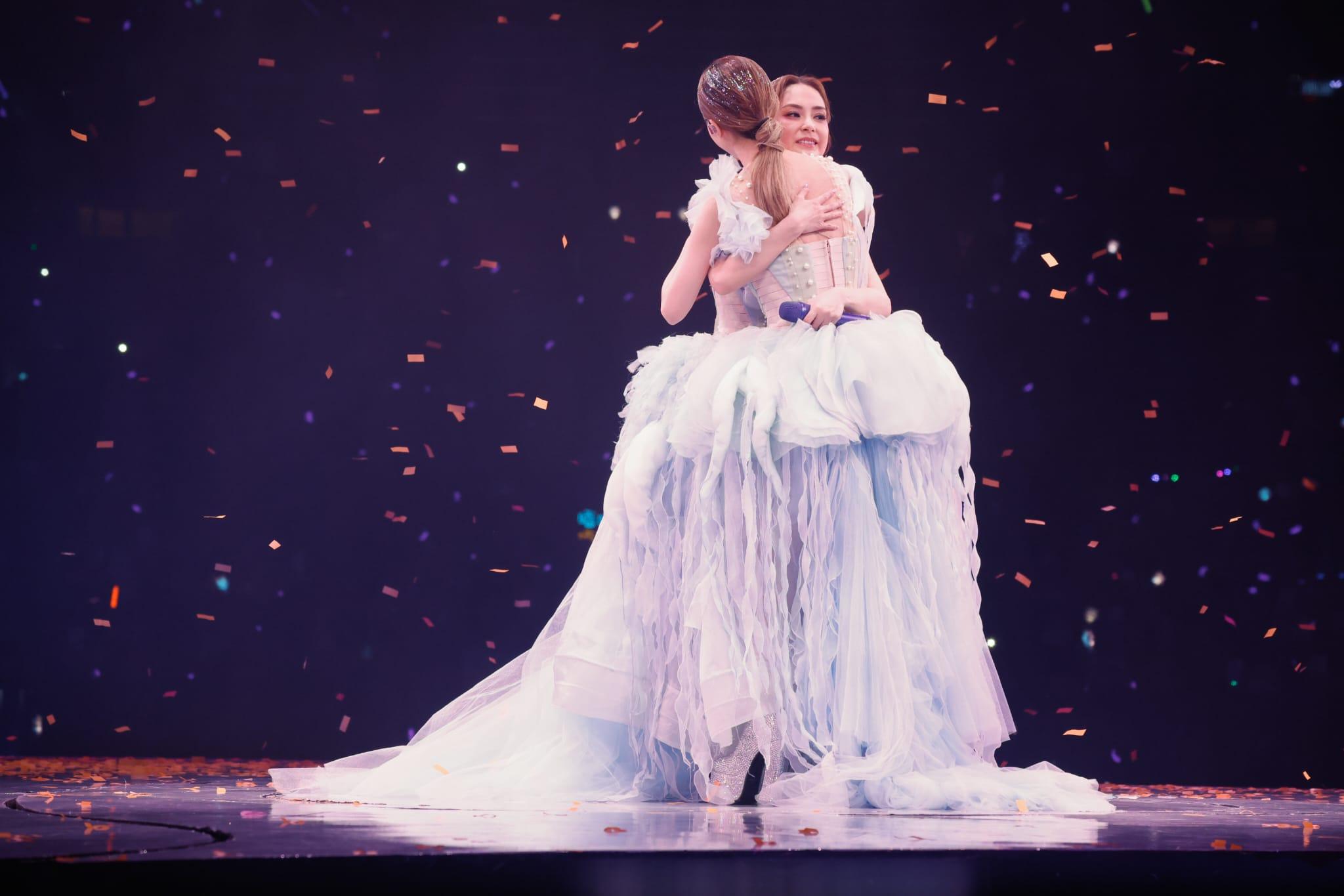 《TWINS SPIRIT SINCE 2001 LIVE IN HONG KONG》紅館演唱會尾場。