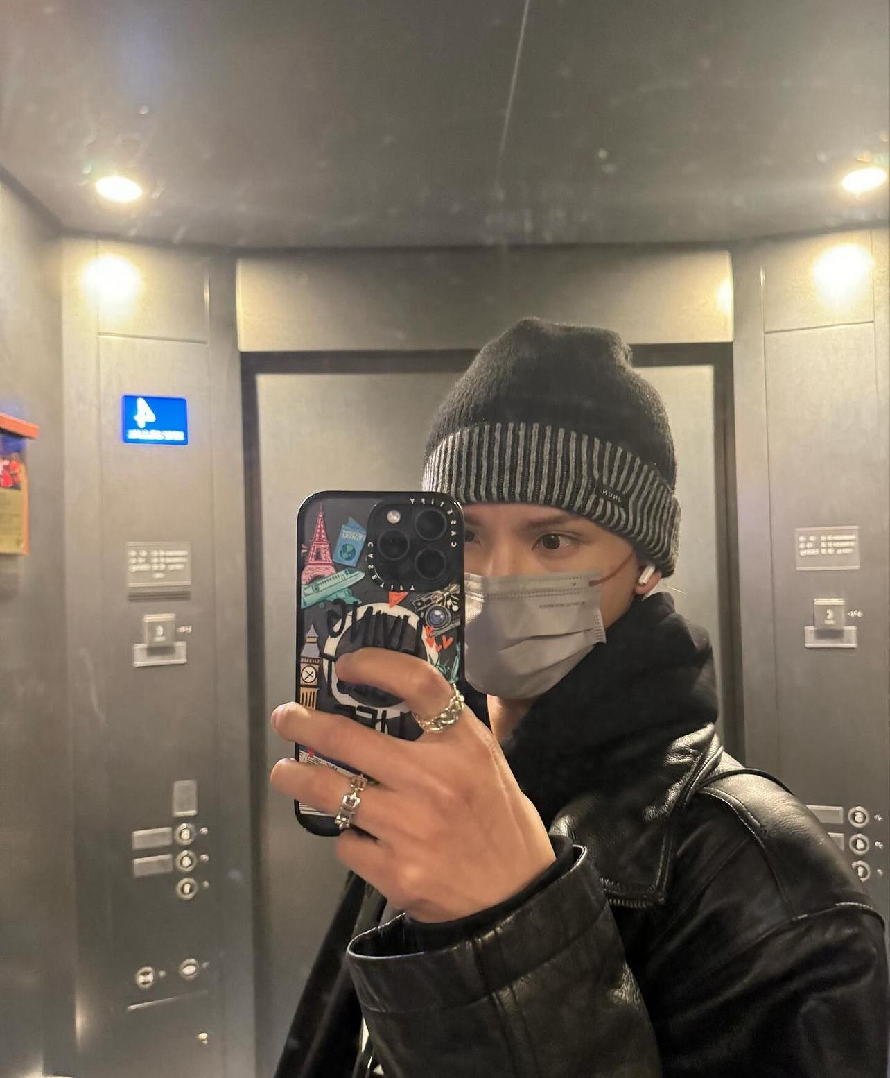 Jeremy獨自遊日本。