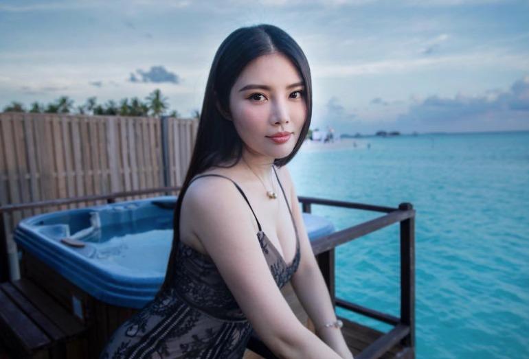 徐冬冬身材突出,也是晶女郎之一。(徐冬冬IG)