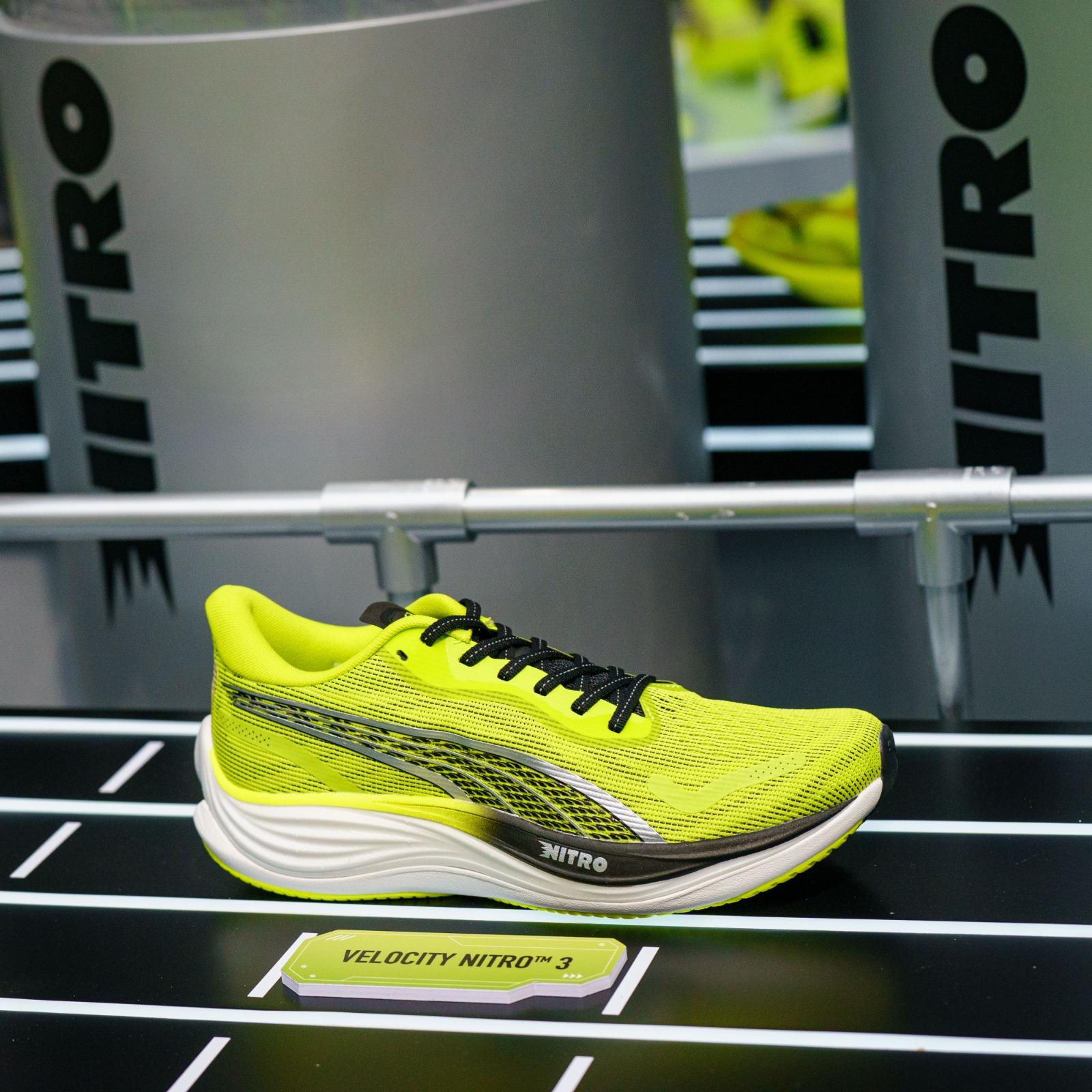 Puma跑鞋Velocity NITRO™ 3到輕量、舒適和高緩 衝三合一效果