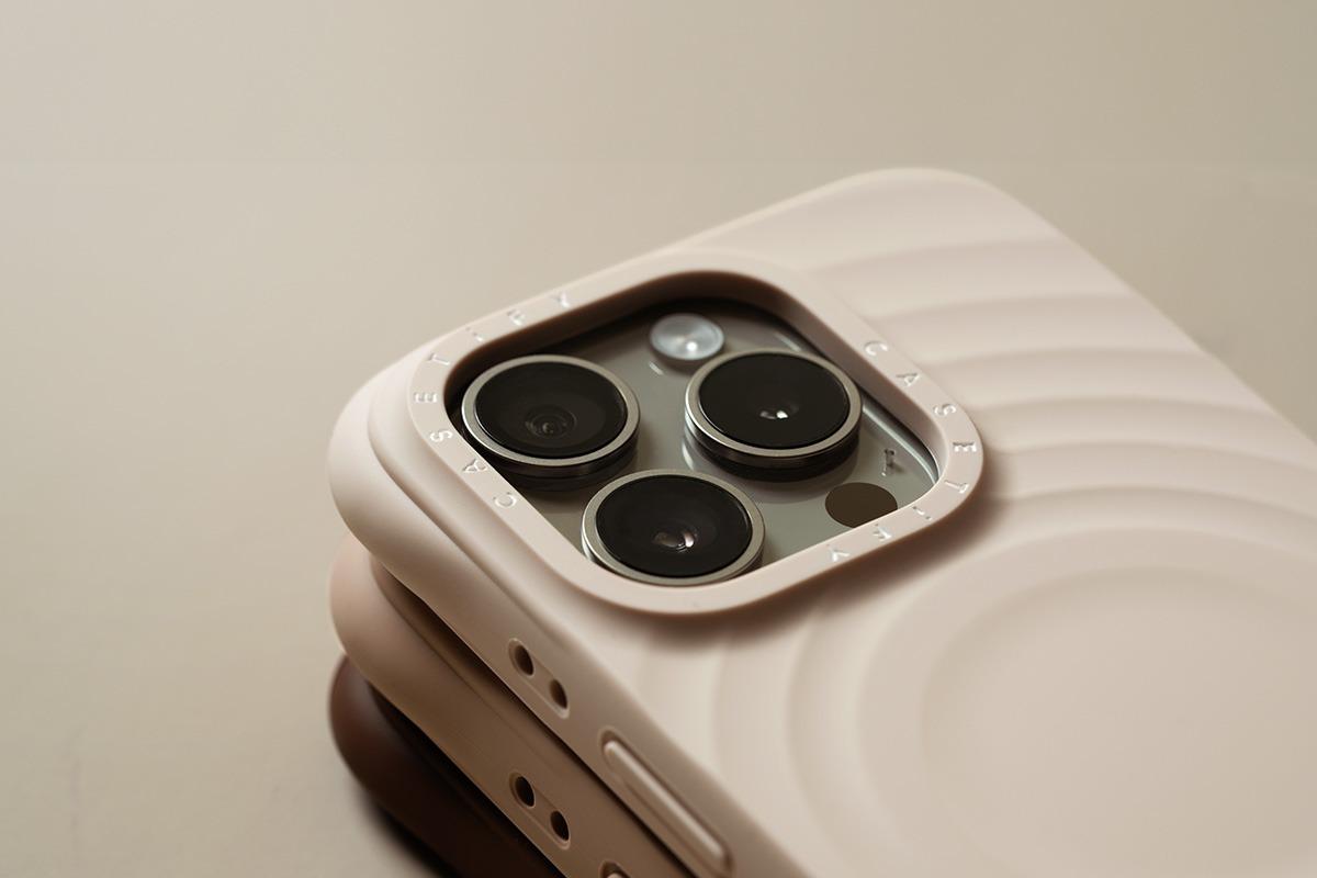 Essentials by CASETiFY 手機殼及手機背繩等 簡約美學及保護俱備