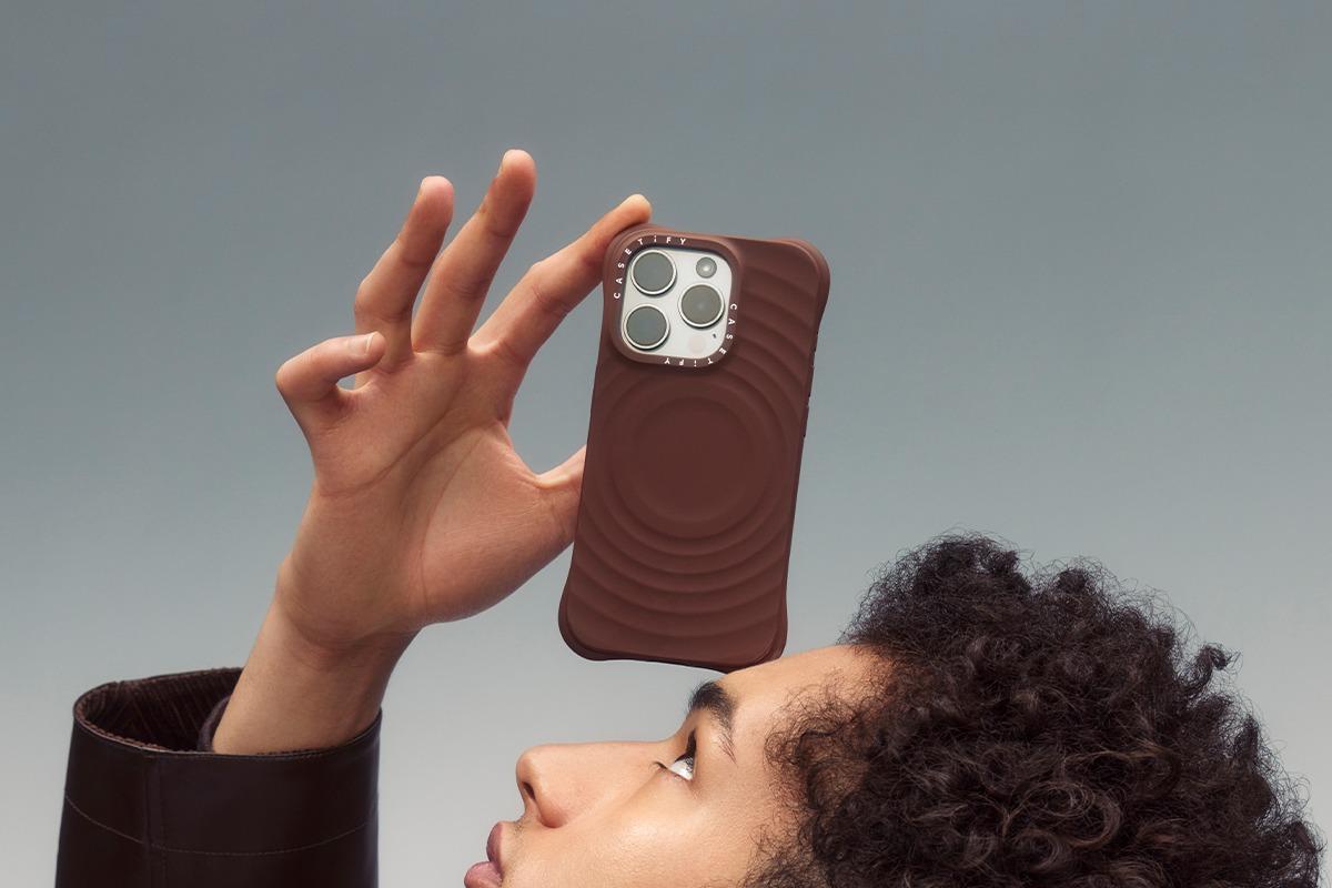 Essentials by CASETiFY 手機殼及手機背繩等 簡約美學及保護俱備