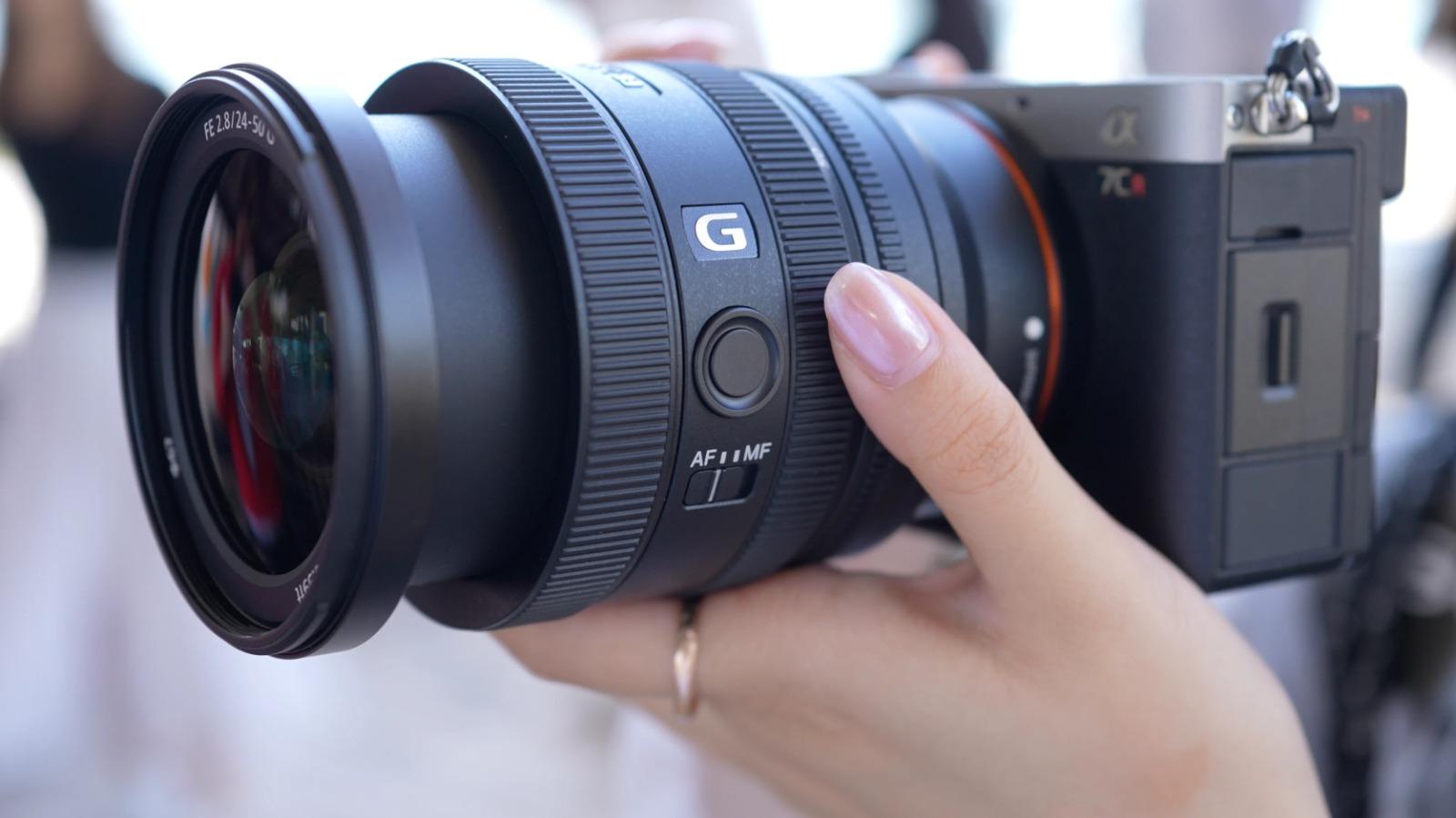 Sony FE 24-50mm F2.8 G鏡頭 重量僅440g