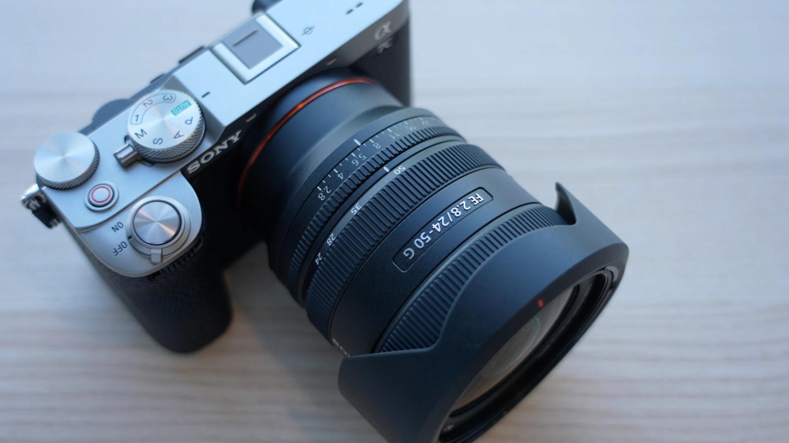 Sony FE 24-50mm F2.8 G鏡頭 重量僅440g