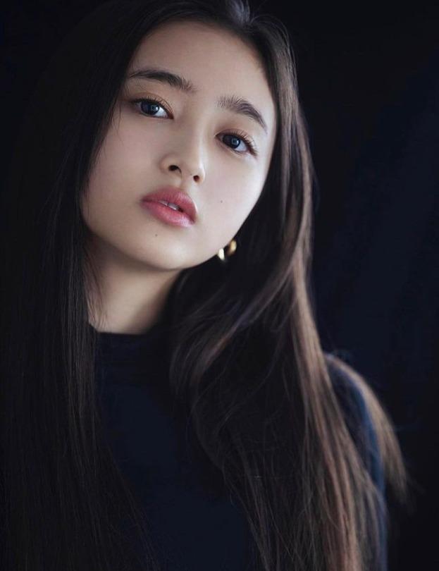 井上和身高156cm,是乃木坂46成員,2月7日生日(井上和 IG)