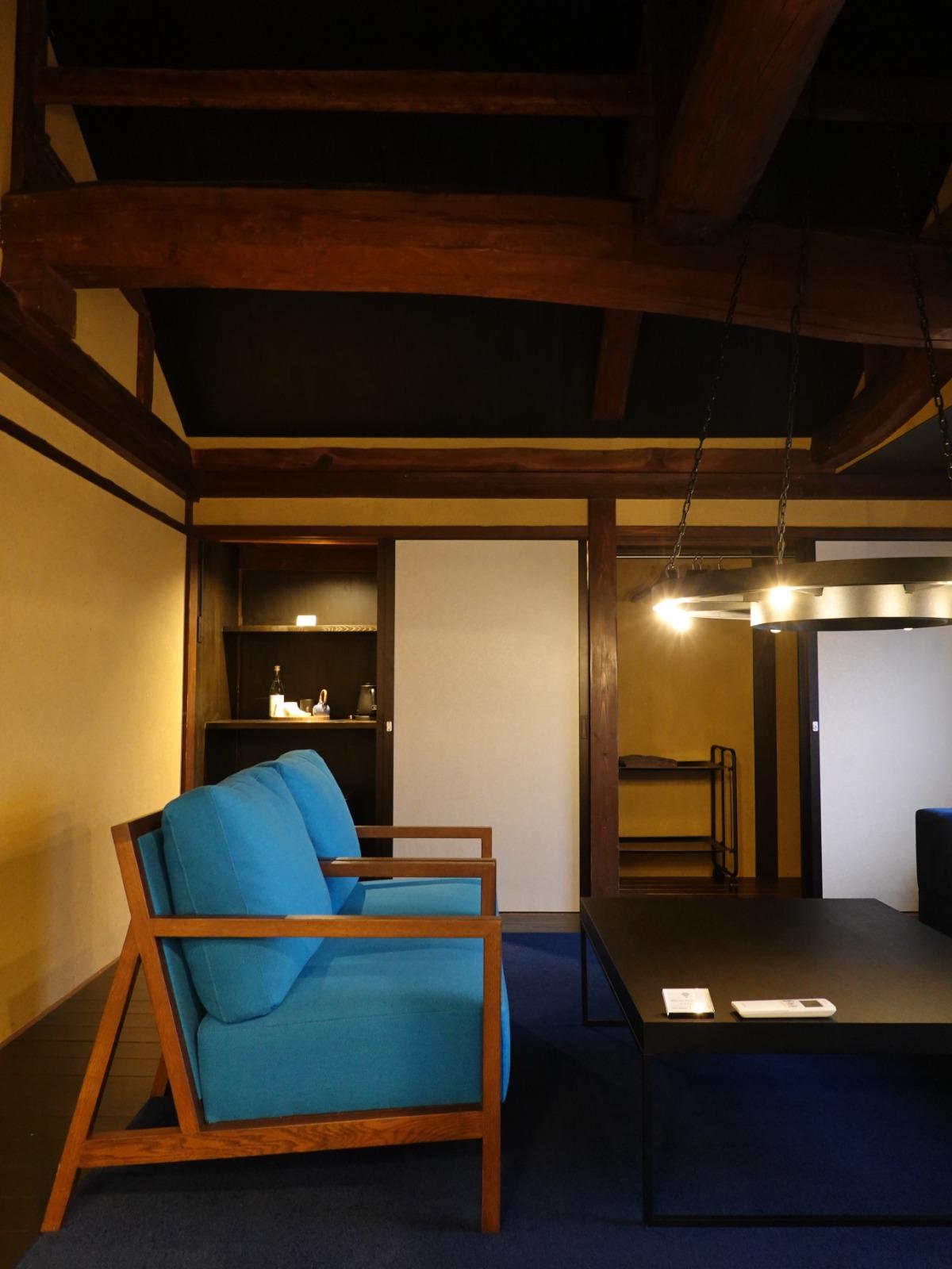 福岡景點 套房的的格局都差不多,2樓「多良の峰」套房比樓下套房,多了一個客廳,更具空間感