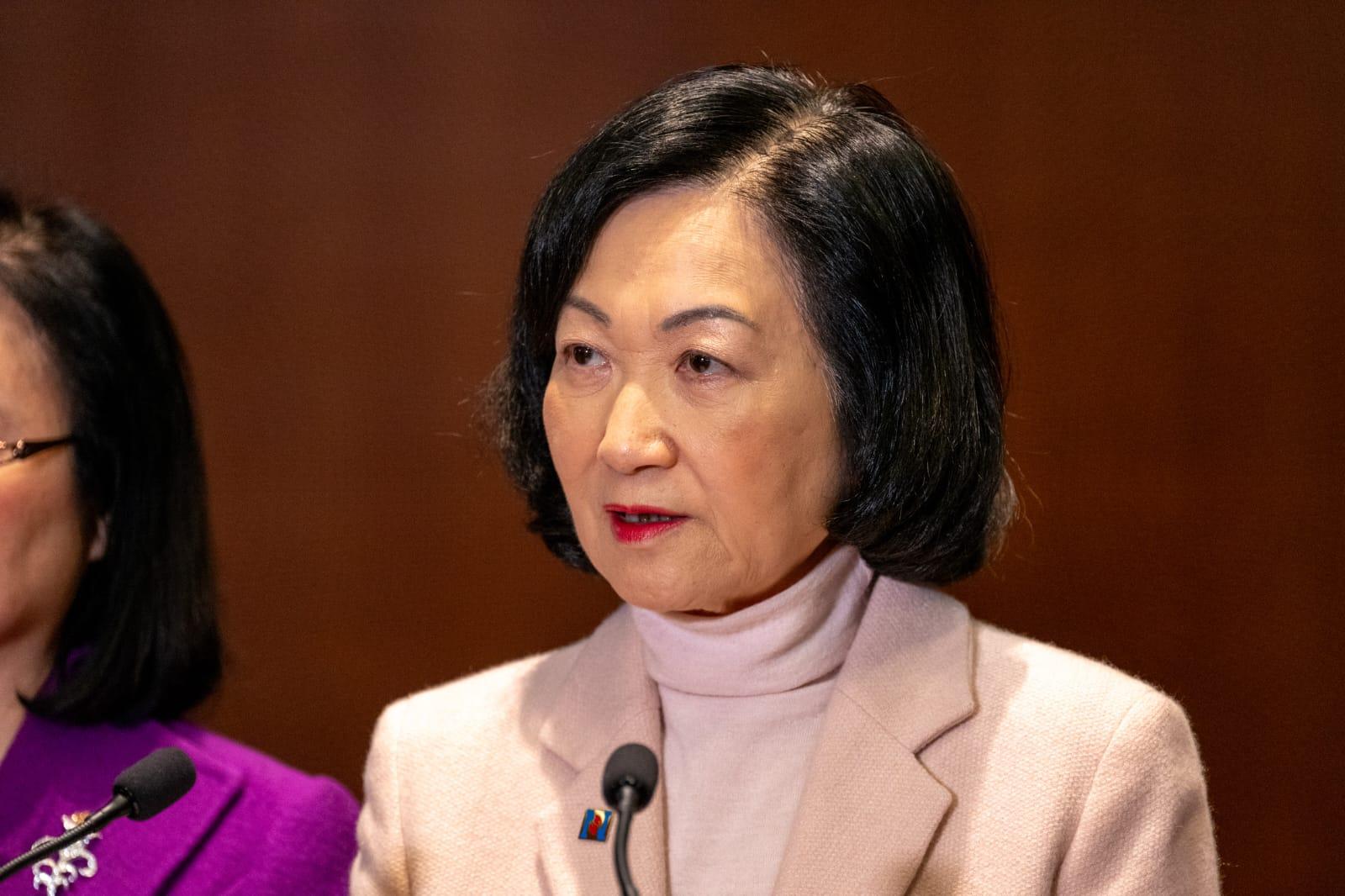 葉劉淑儀在財政預算案2024後接受訪問。(陳奕釗攝)