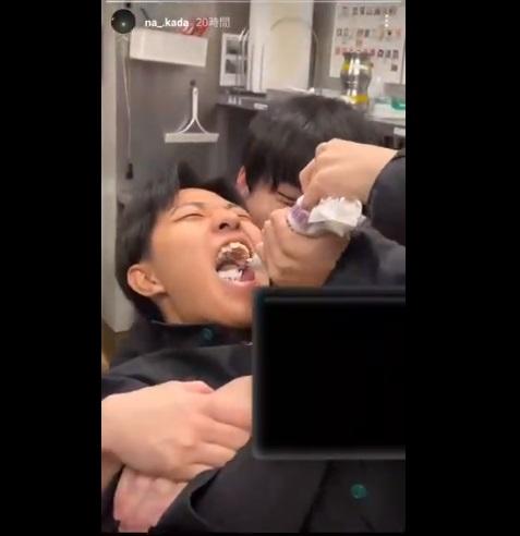 日本連鎖火鍋店員工喪玩 唧忌廉入同事口 累公司道歉(有片)