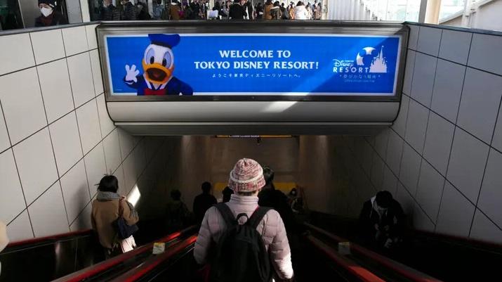 東京迪士尼座落的千葉縣浦安市對遊客量不勝負荷。(資料圖片)