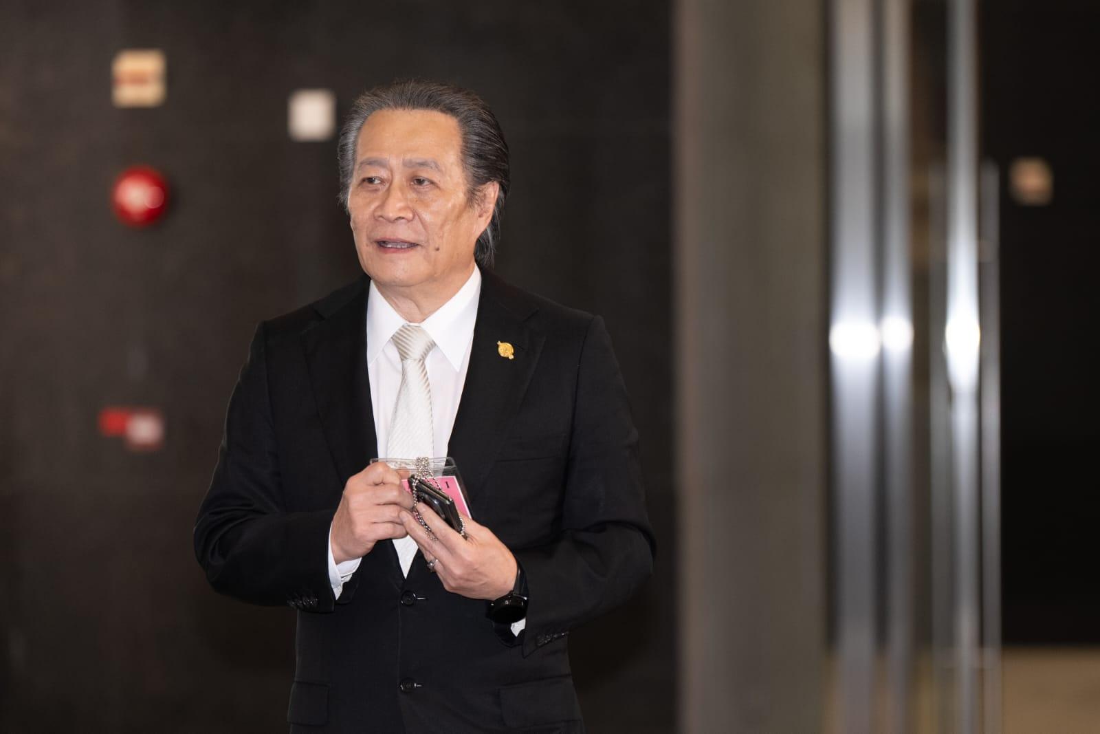 夏龍寶早上到政總晤金融界代表。(林靄怡攝)