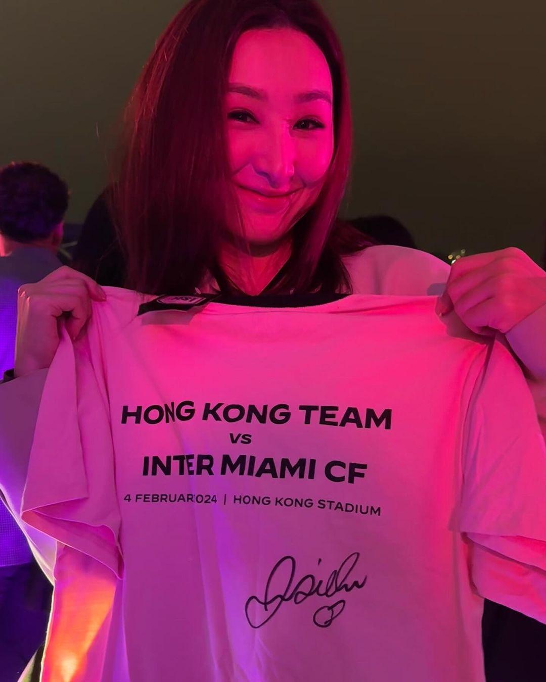 高海寧早前與碧咸合照及取得萬人迷簽名。(高海寧IG)