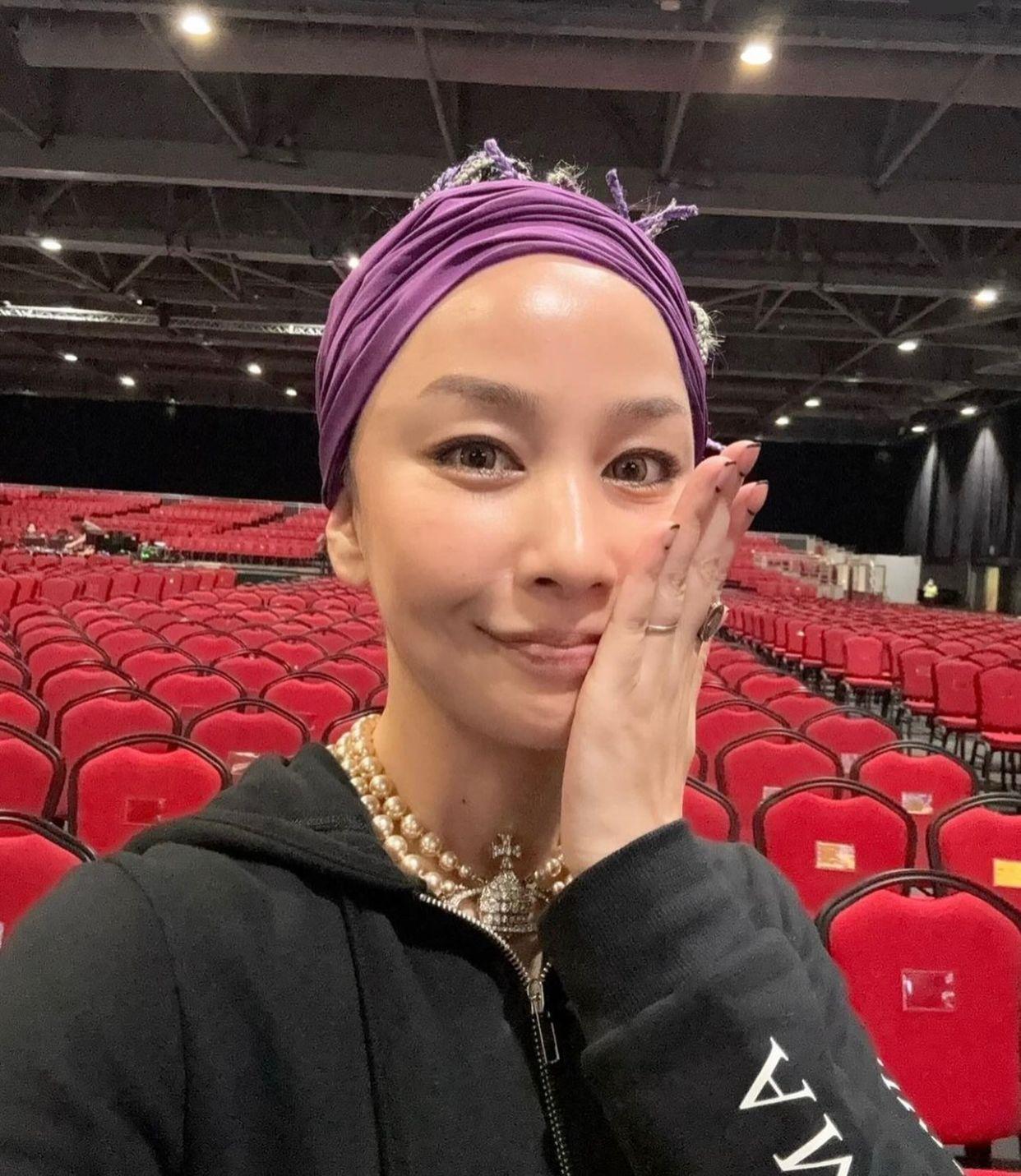 中島美嘉透露香港個唱會唱英文歌。