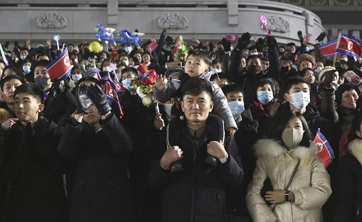 平壤民眾參與2023除夕倒數與迎接新年活動。(資料圖片)