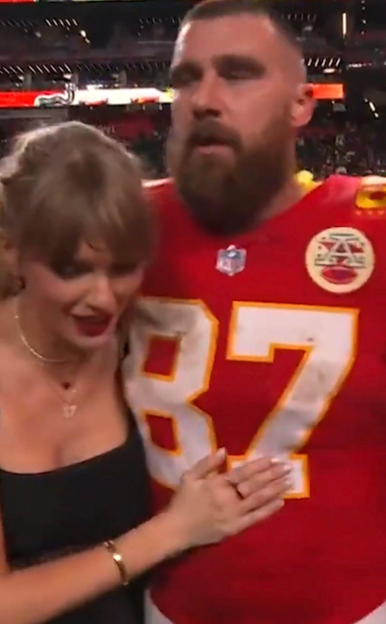 Taylor Swift完成一連四天的東京巨蛋個唱即啟程返美支持球星男友Travis Kelce。