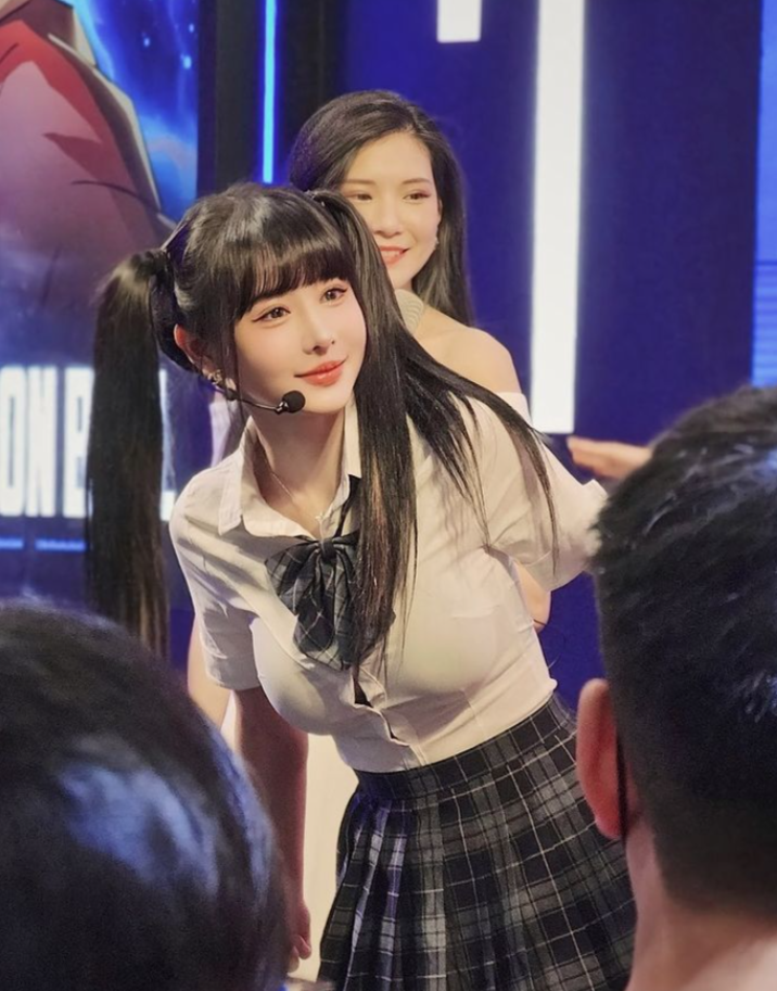 Twitch知名實況主依渟。(圖/翻攝自IG@et.1231)