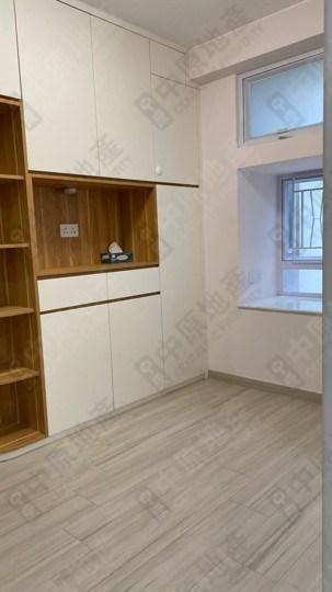 單位裝修新淨雅緻,並附帶部分入牆傢俬。(代理提供)