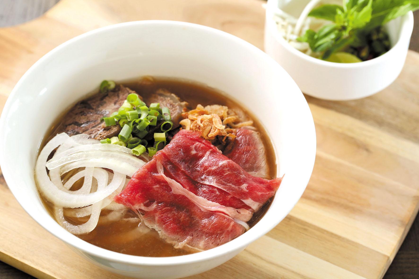 午市套餐:越式生牛肉湯河