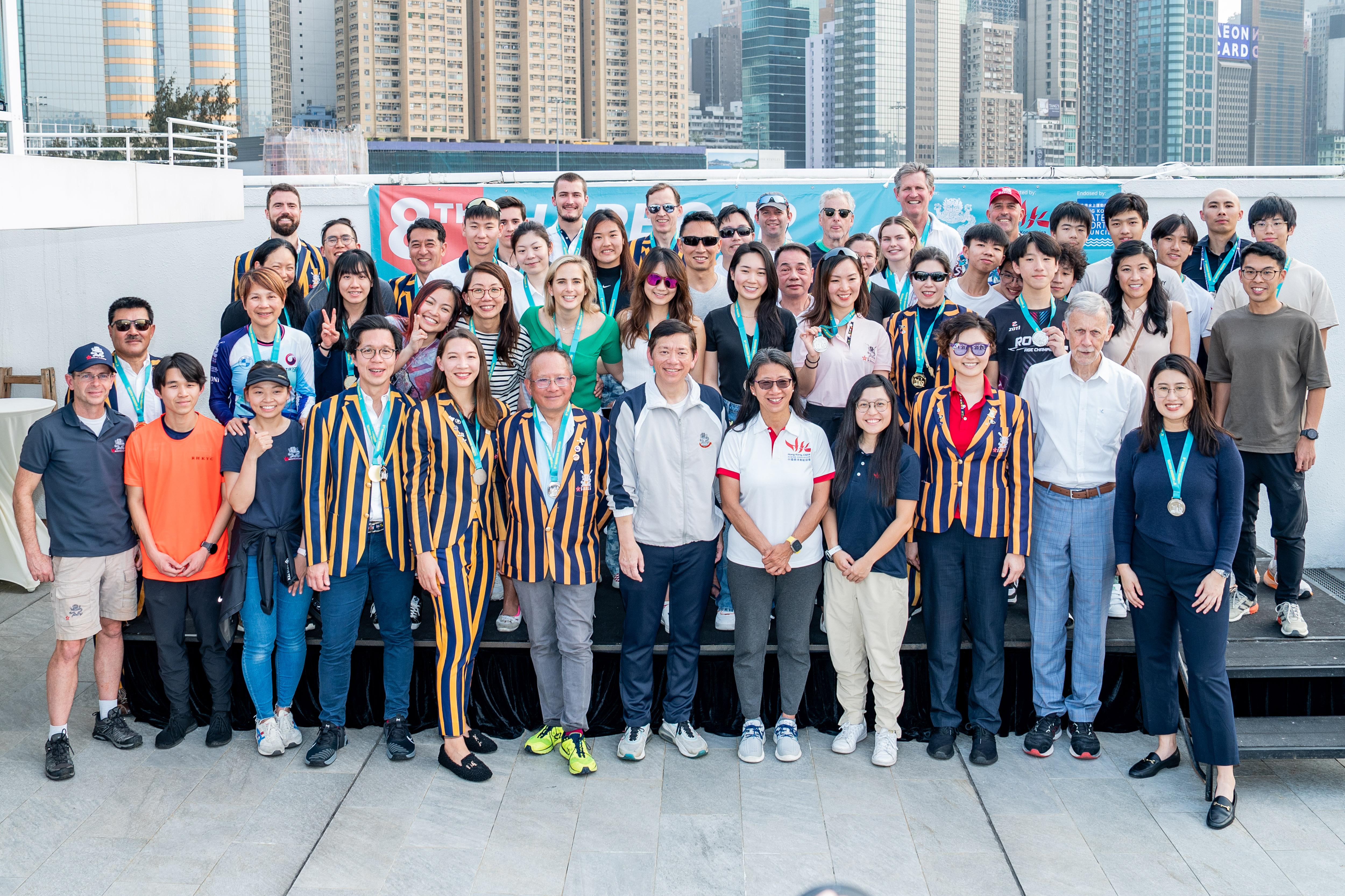 由香港遊艇會主辦的「第八屆維港賽艇賽」今日(3 月 17 日)圓滿 結束,逾一百一十位選手包括港隊青訓軍、本地大學及社區賽 艇體育會代表雲集維港一較高下。