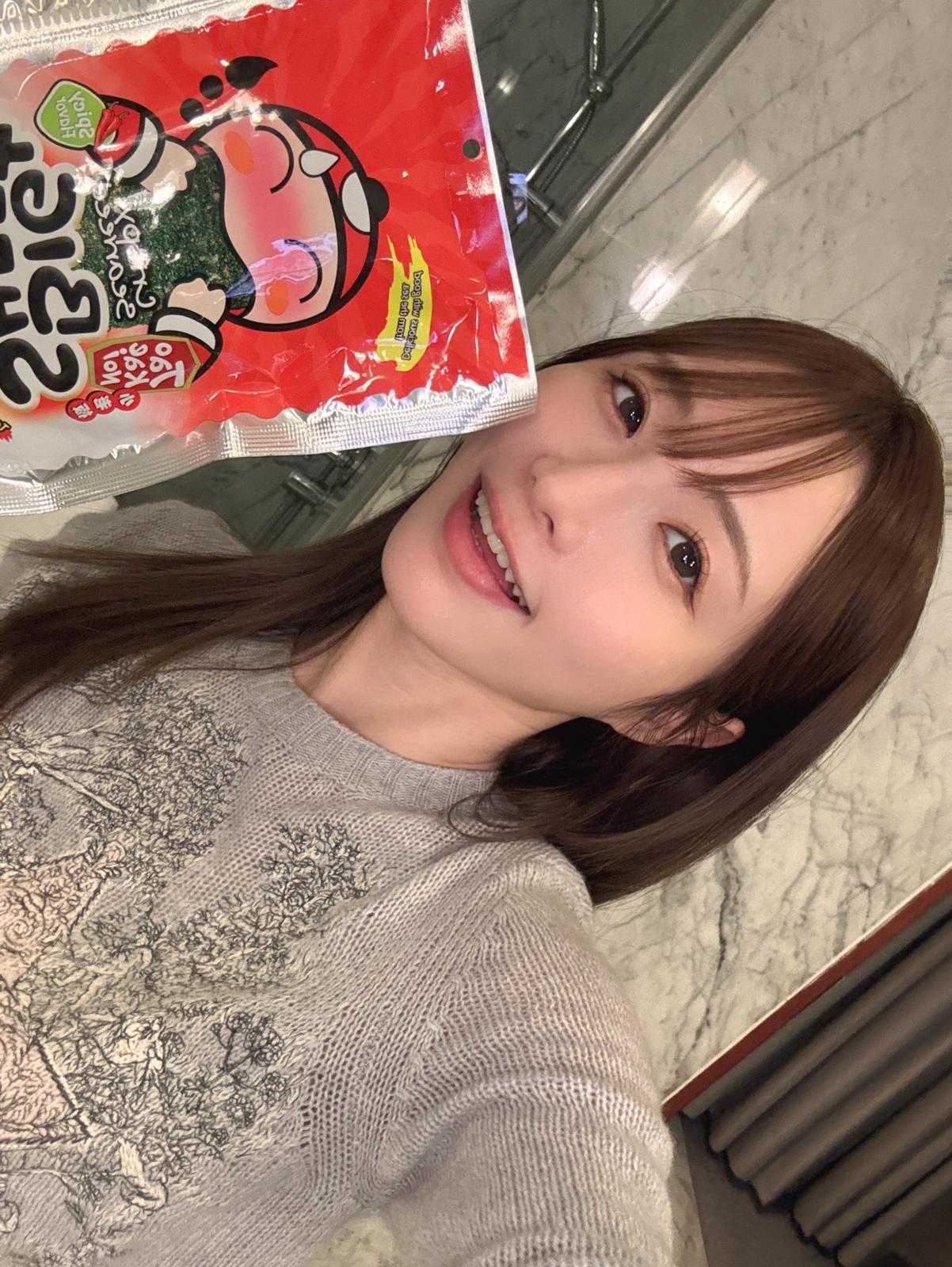 天使萌到香港後立即打卡。