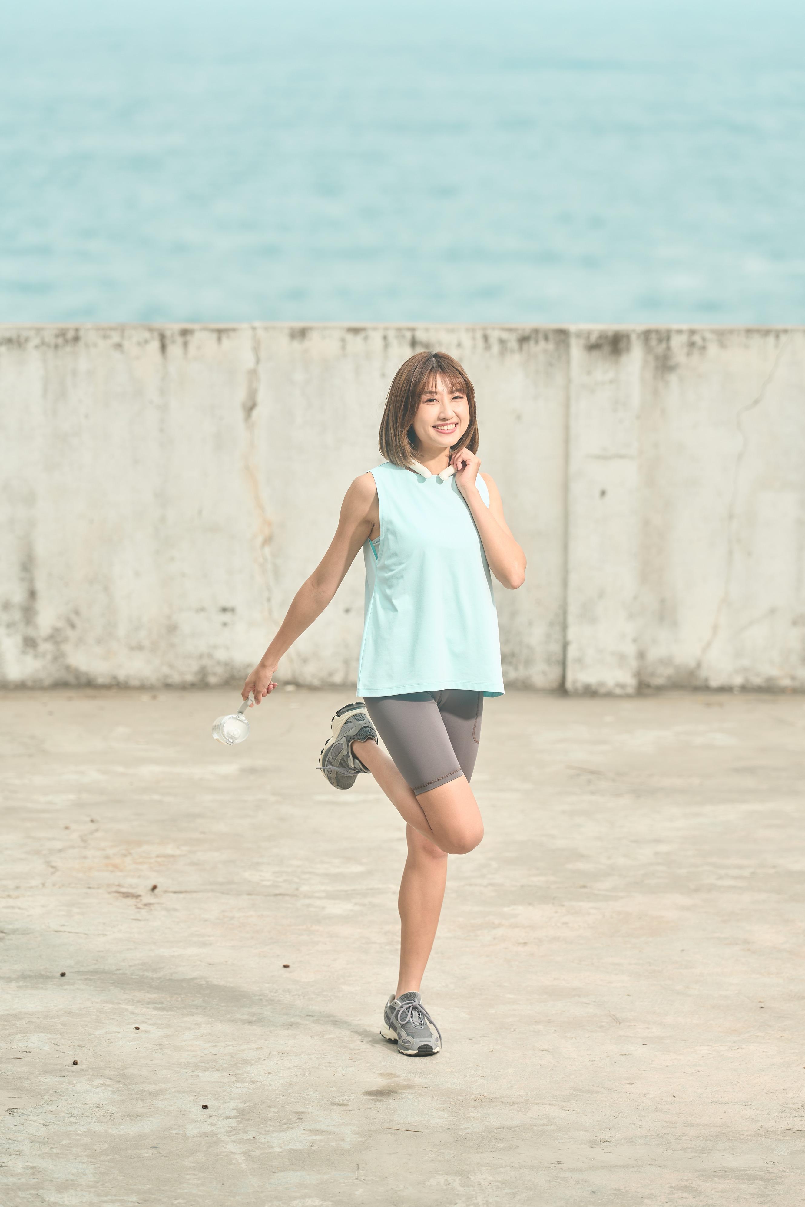 女裝抗紫外線吸汗速乾背心 $128 女裝抗紫外線速乾單車褲 $188