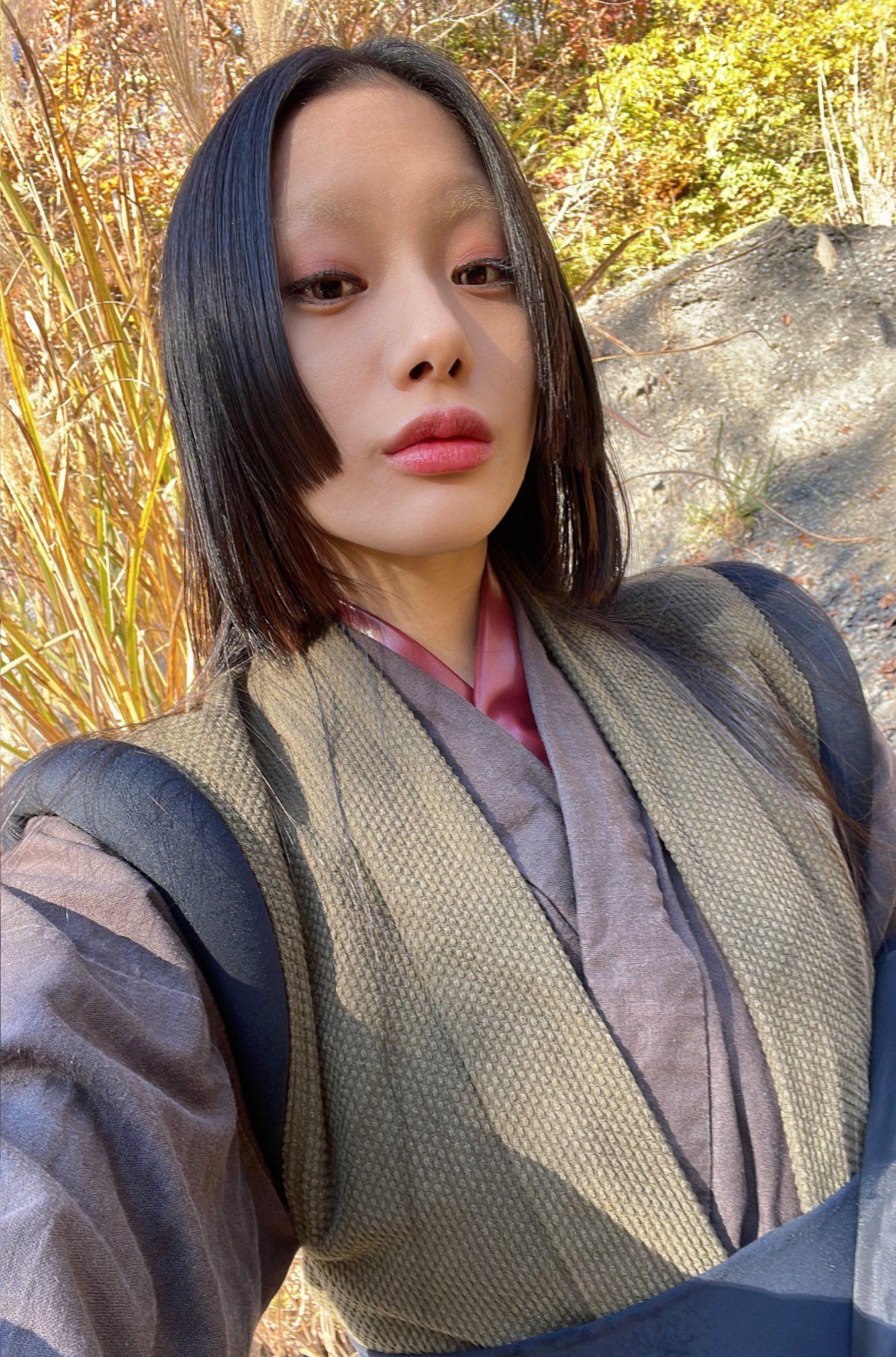 仲萬美現年31歲,生於熊本縣。