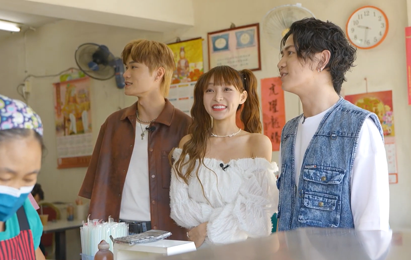 林襄帶隊介紹家鄉早餐店