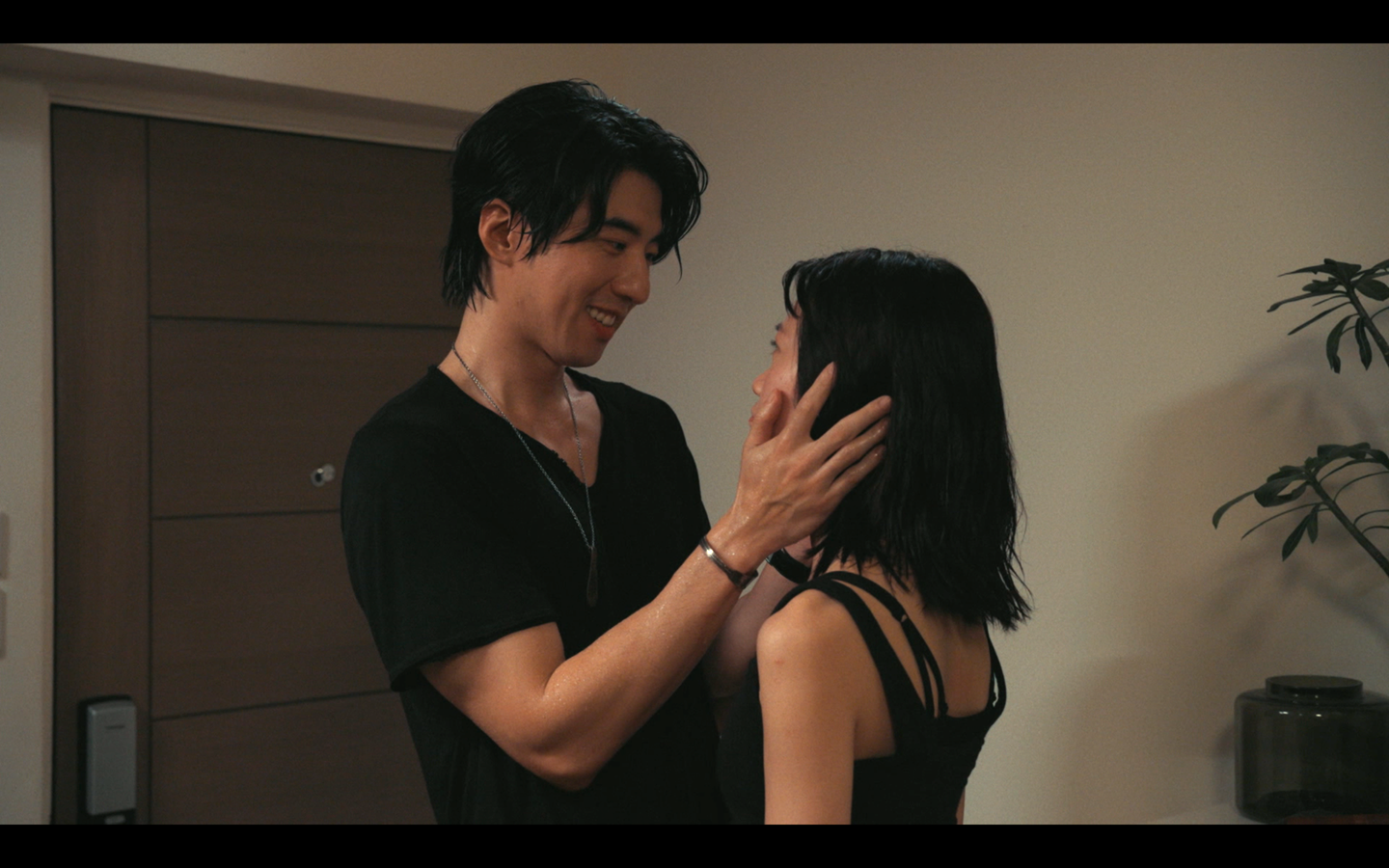 瑪嘉烈(廖子妤飾)的新台灣男友烈火(傅孟柏飾)型英帥靚正之餘,仲勁浪漫。