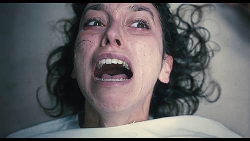 《第一凶兆》帶領觀眾逐步揭開撒旦之子降世成人之謎。