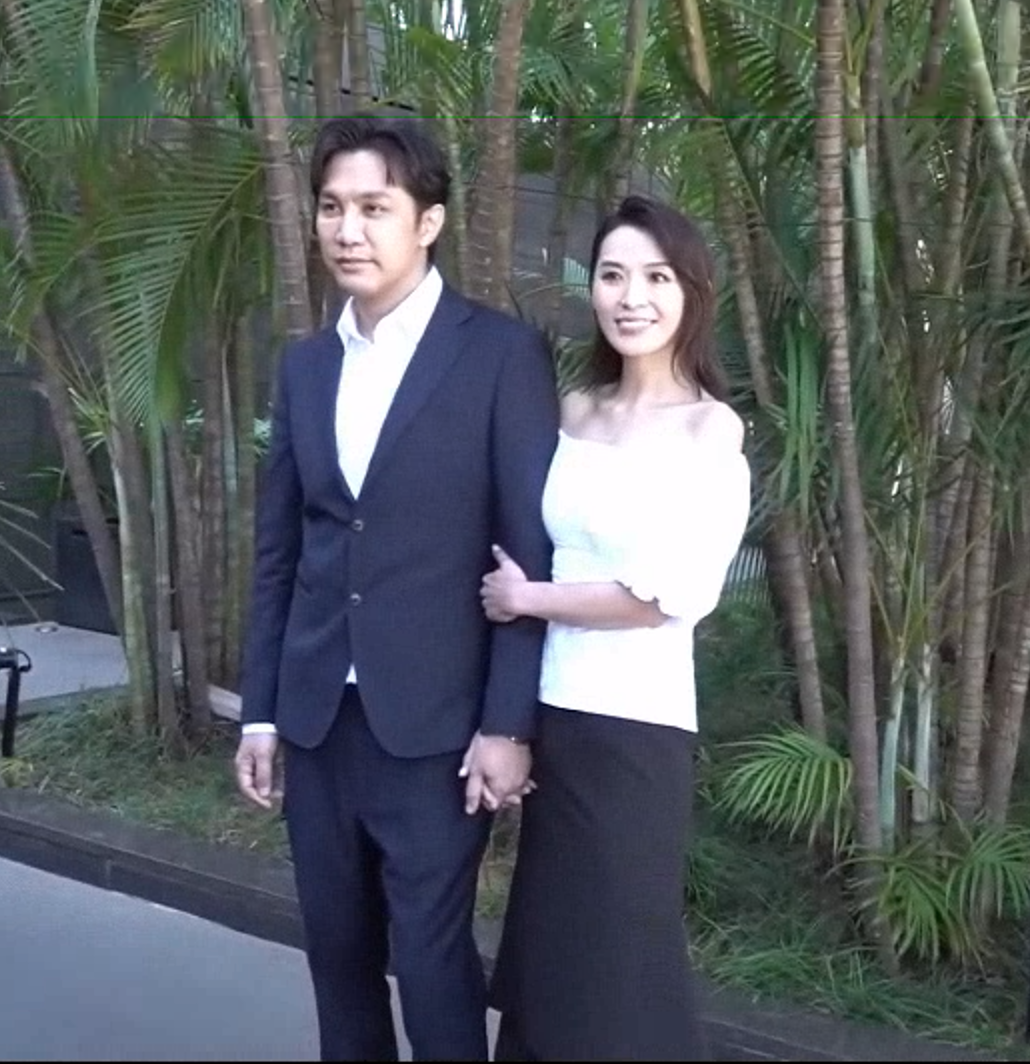 陳煒表示與老公會日日通電話及一齊撐枱腳傾偈。