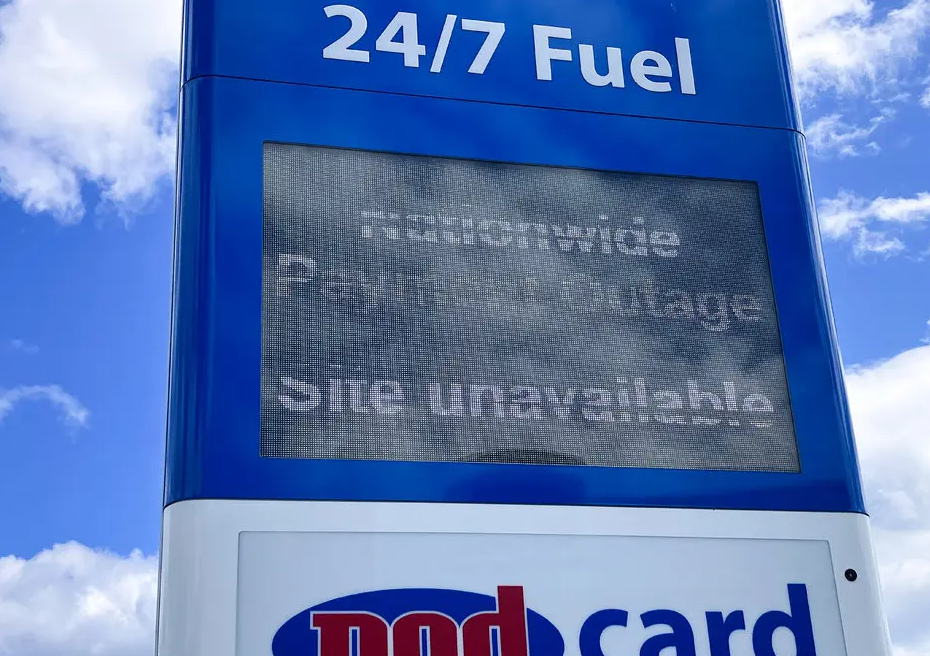 新西蘭全國油站網絡因支付系統無法處理「2月29日」致未能提供服務,最終油公司及系統供應商在搶修10小時後方解決問題。(網上圖片)