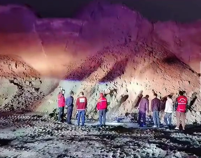 廣東省潮州市3名男童周日(10日)騎單車外出後失蹤,潮安區登塘鎮人民政府周一(11日)指在沙場找到全部男孩,經搶救無效死亡,經調查他們被沙堆掩埋造成窒息死亡。現場見到沙堆附近有他們的單車和衣物。