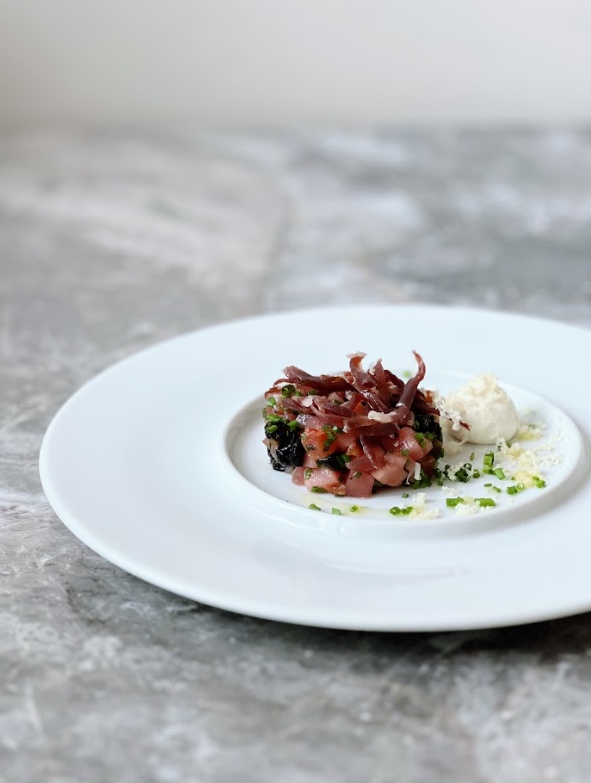 Roland 的菜式則有來自 Aspasia 的「Truffle Tart」。