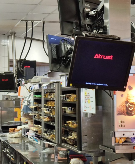 內地傳媒今日也報道,麥當勞點餐系統失靈。(微博)