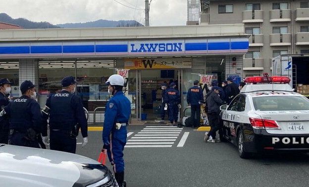 日本廣島一間LAWSON便利商店發生隨機斬人事件(網上圖片)