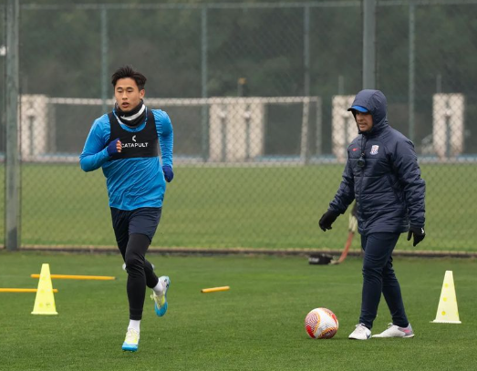 戴偉浚今季轉投上海申花後,上陣時間不多,至今僅上陣2分鐘。(戴偉浚IG)