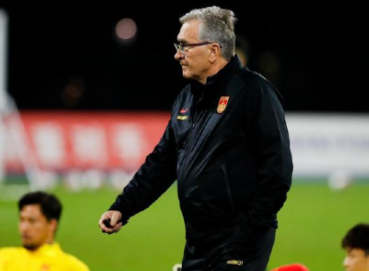 中國足球隊易帥後迎來首戰,克羅地亞籍70歲新帥伊雲高域領軍作客新加坡。(網上圖片)