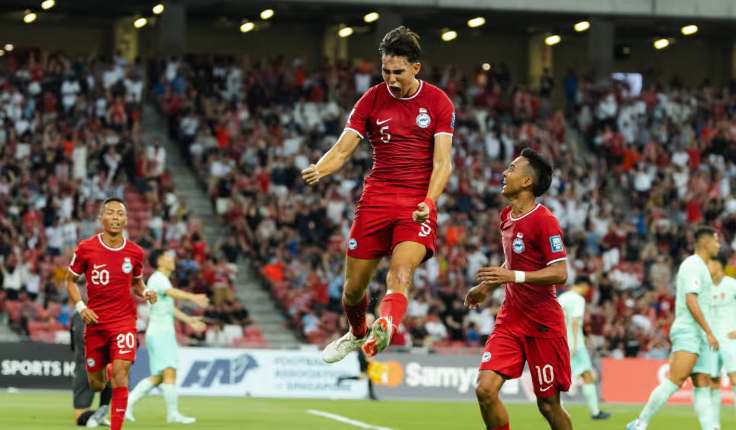 中國男子足球隊周四(21日)在世界盃亞洲區外圍賽C組雖有武磊梅開二度,最終被主場的新加坡逼和2:2(網上圖片)