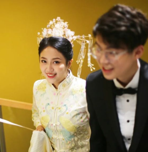 深圳中大慶成立十周年 為百對新人辦集體婚禮